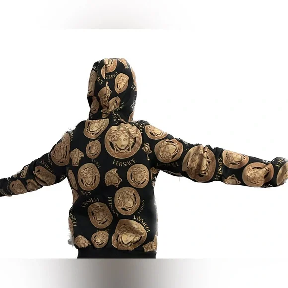 Medusa Amplified Print Hoodie kids xl for 9yrs old
